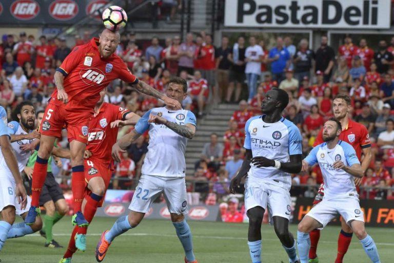 Soi kèo Melbourne Victory – Adelaide United, 15h50 ngày 08-12-2017