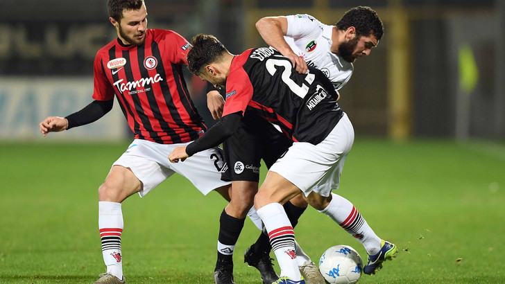 Soi kèo Foggia – Venezia, 03h00 ngày 04/12/2018