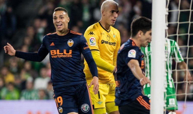 Soi kèo Valencia – Real Betis, 3h00 ngày 1/3/2019