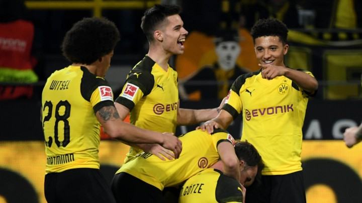 Soi kèo Augsburg – Dortmund, 2h30 ngày 2/3/2019